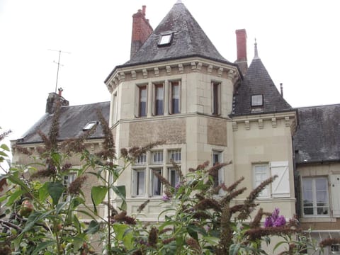 Property building, Garden view