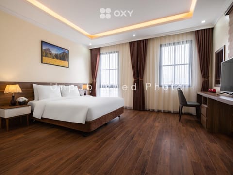 Communal lounge/ TV room, TV and multimedia, Photo of the whole room, Evening entertainment, Bedroom, hair dresser