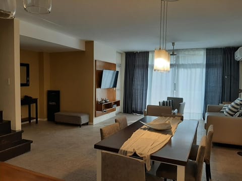 Communal lounge/ TV room, Living room, Dining area