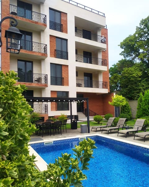Pool view, Swimming pool