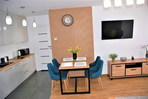 TV and multimedia, Dining area