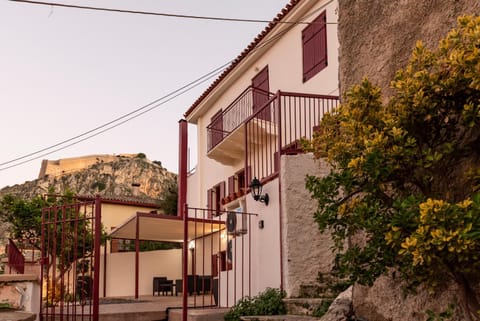 Property building, Facade/entrance