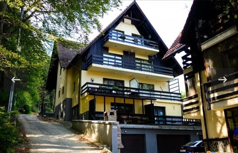 Property building, Day