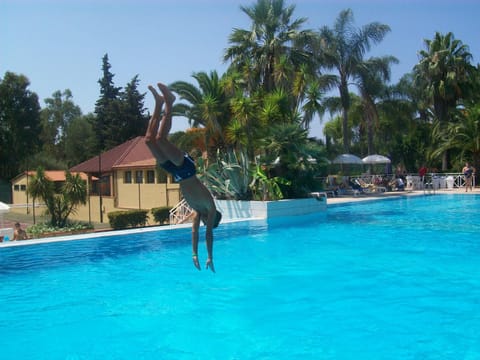 People, Swimming pool