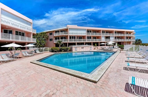 Endless Summer: Gulf Front, Pool, Views by Anna Maria Life Vacation Rentals House in Bradenton Beach