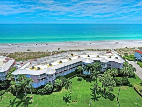 Endless Summer: Gulf Front, Pool, Views by Anna Maria Life Vacation Rentals House in Bradenton Beach