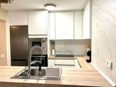 Piso centrico en calle Luis Vives 1, Benalmadena Apartment in Torremolinos