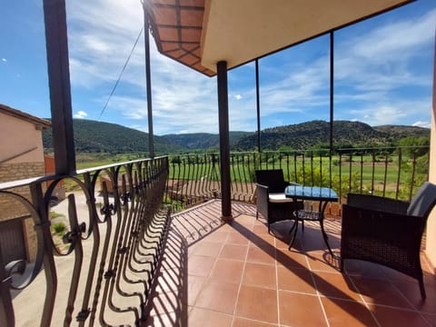 View (from property/room), Balcony/Terrace, Mountain view