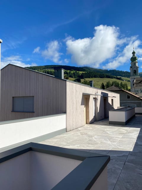 Property building, Facade/entrance, Day, Summer