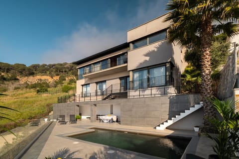 Property building, Natural landscape