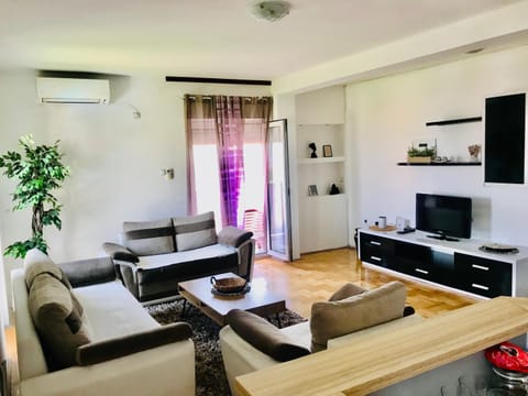 City view & pool apartment Apartment in Serbia