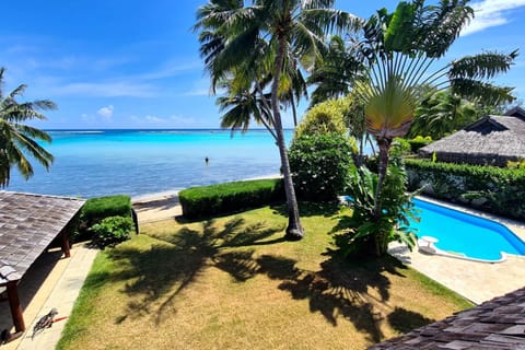 Pool view, Sea view