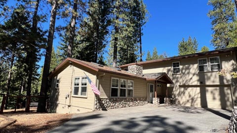 Cozy Cabin in Arnold ! Cabin in Arnold