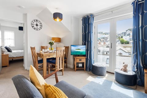 Balcony/Terrace, Living room, Seating area, Dining area