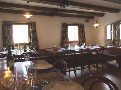 Restaurant/places to eat