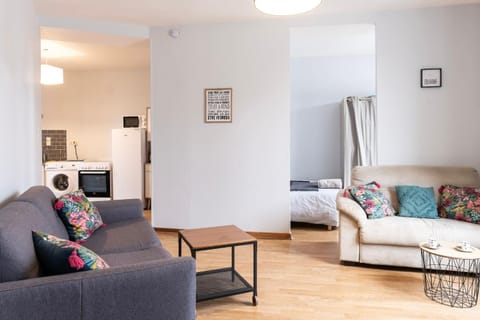 Communal lounge/ TV room, Living room