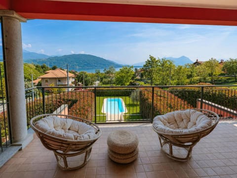 Balcony/Terrace, Lake view, Swimming pool