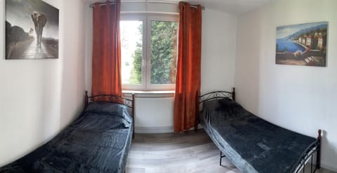 MBRS Schmittenstr 23 Hürth50354 Apartment in Cologne