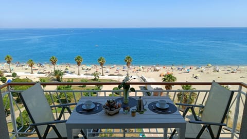 Balcony/Terrace, Dining area, Beach, Sea view