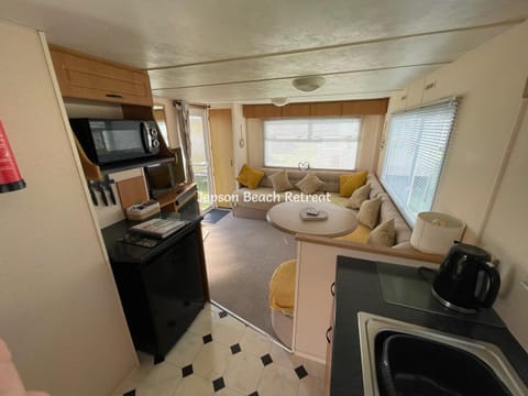 Living room, Photo of the whole room, Seating area