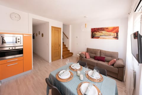 Living room, Dining area