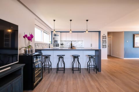 Kitchen or kitchenette, minibar, oven, pet friendly, stove