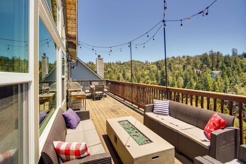 Lake Arrowhead Getaway with Decks and Game Room! House in Lake Arrowhead