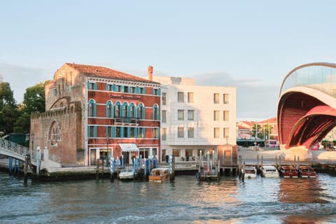 Property building, View (from property/room)