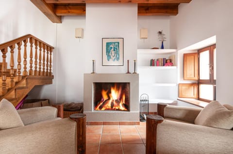 Living room, pet friendly