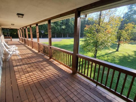 Hibernation Haven House in Deep Creek Lake