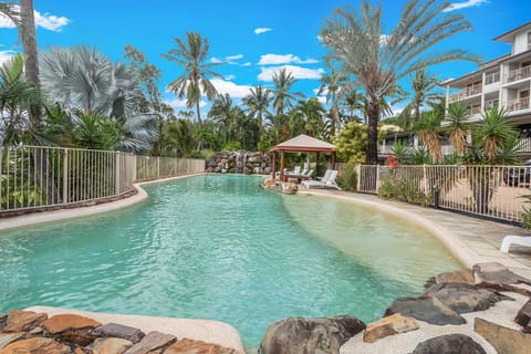 Property building, Day, Natural landscape, Garden, Garden view, Pool view, Swimming pool, sunbed