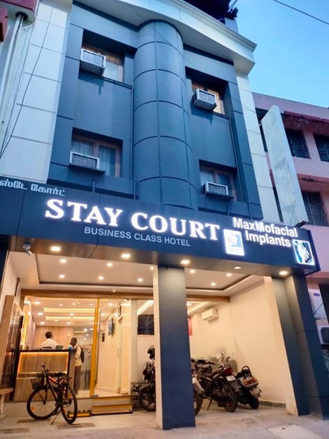 Property building, Day, Street view