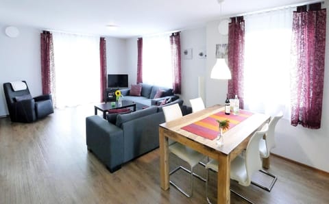 Living room, Dining area