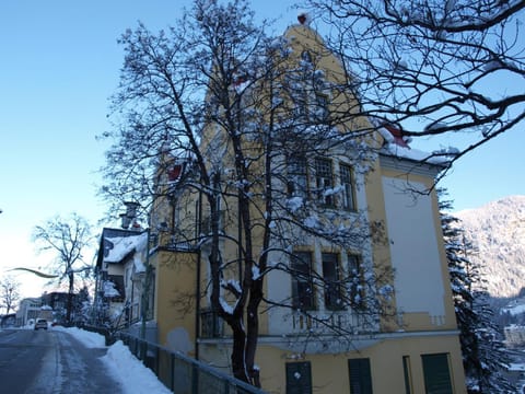 Property building, Winter