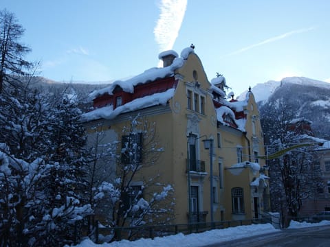 Property building, Winter