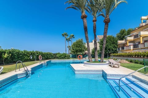 Property building, Swimming pool