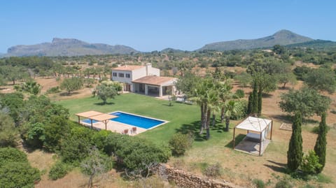 Off site, Garden, Swimming pool