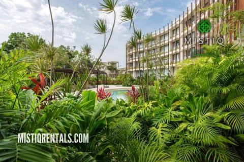 Property building, Garden, Garden view, Swimming pool