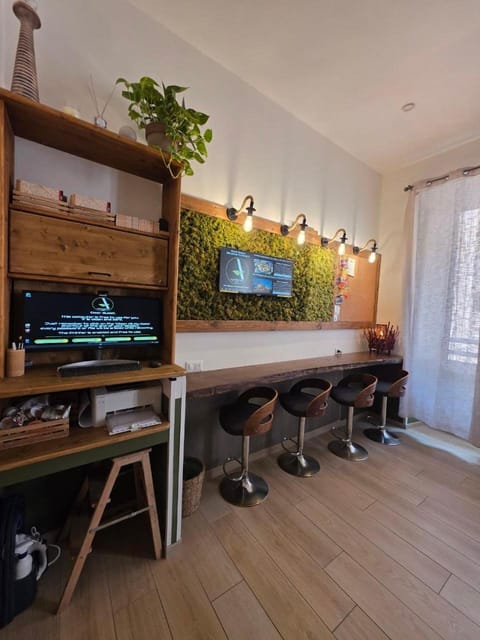 Communal lounge/ TV room
