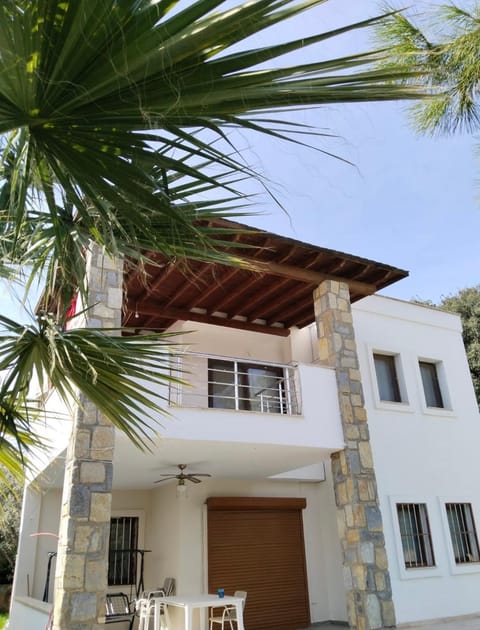 Property building, Balcony/Terrace