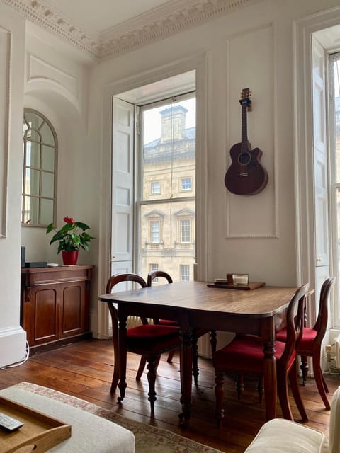 Nearby landmark, Living room, Seating area, Dining area