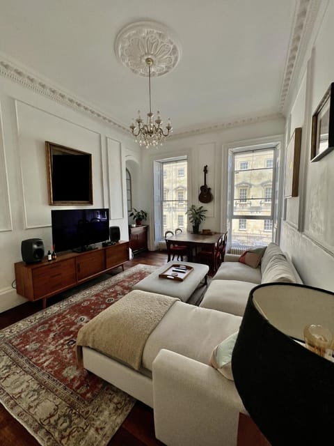 Nearby landmark, Living room