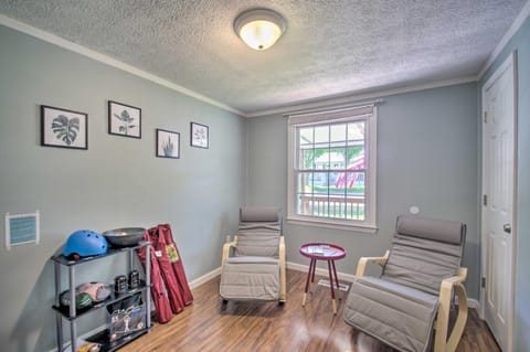 Dog-Friendly Fayetteville Home with Hot Tub! House in Fayetteville