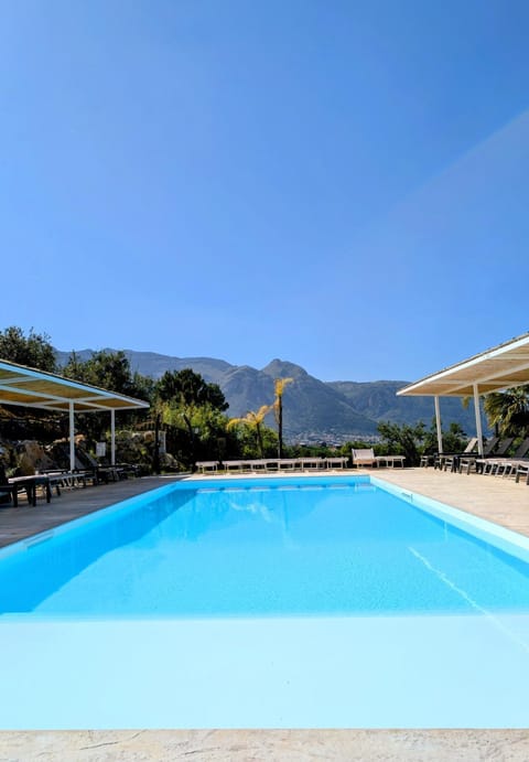 Day, Natural landscape, Mountain view, Pool view, Swimming pool, sunbed