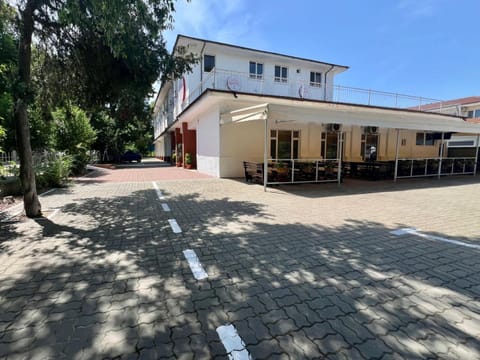Property building, Street view
