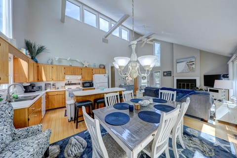 Town of South Bethany -- 12 Cleveland House in South Bethany