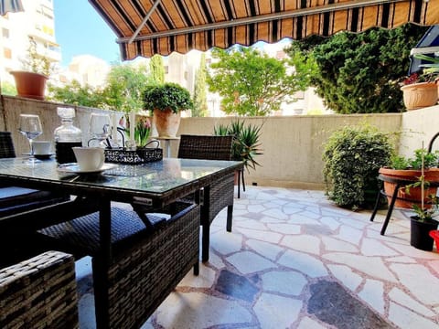 Seating area