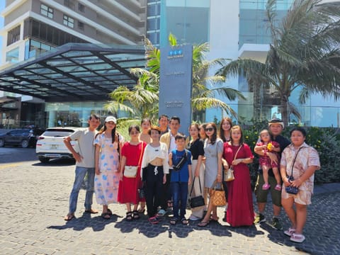group of guests, group of guests, group of guests