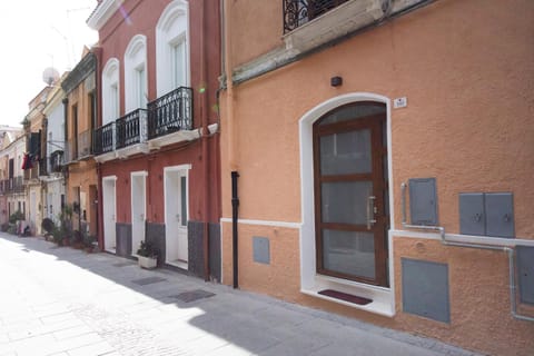 Property building, Street view