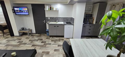 hello dole Apartment in Dole